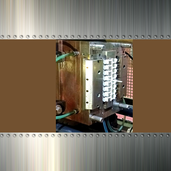 Auto Relay Bobbin Mould