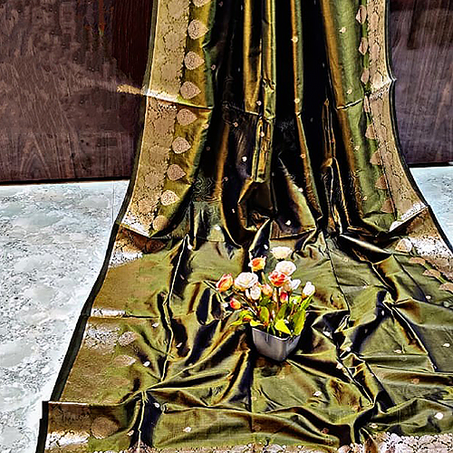 Bottle Green Pure Resham Monipuri Silk Saree – Handcrafted Elegance with Silk Mark & Blouse Piece