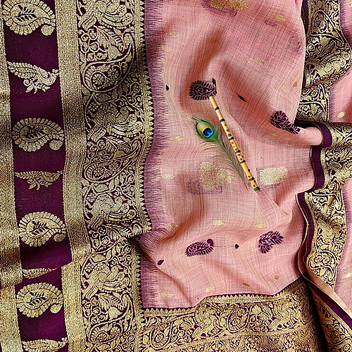Blush Peach Handwoven Mahabalipuram Silk Saree with Deep Wine Gold Zari Contrast Border