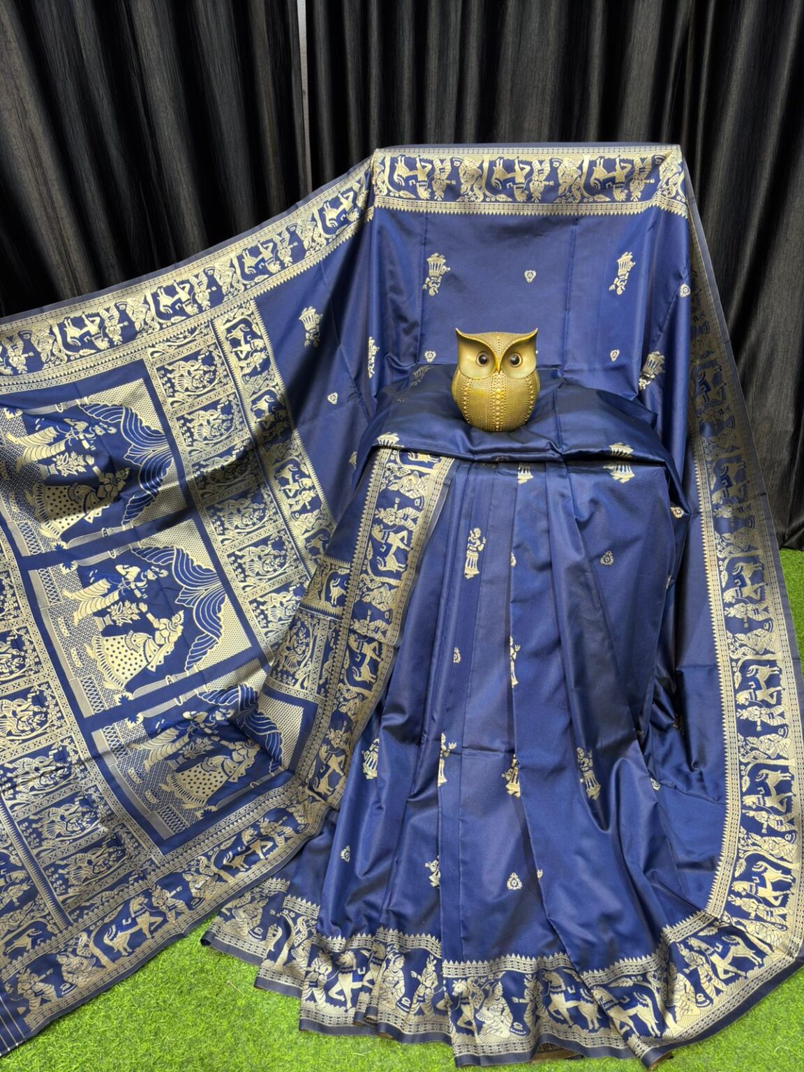 Handcrafted Deep Blue Bishnupuri Silk Saree with Golden Detailing
