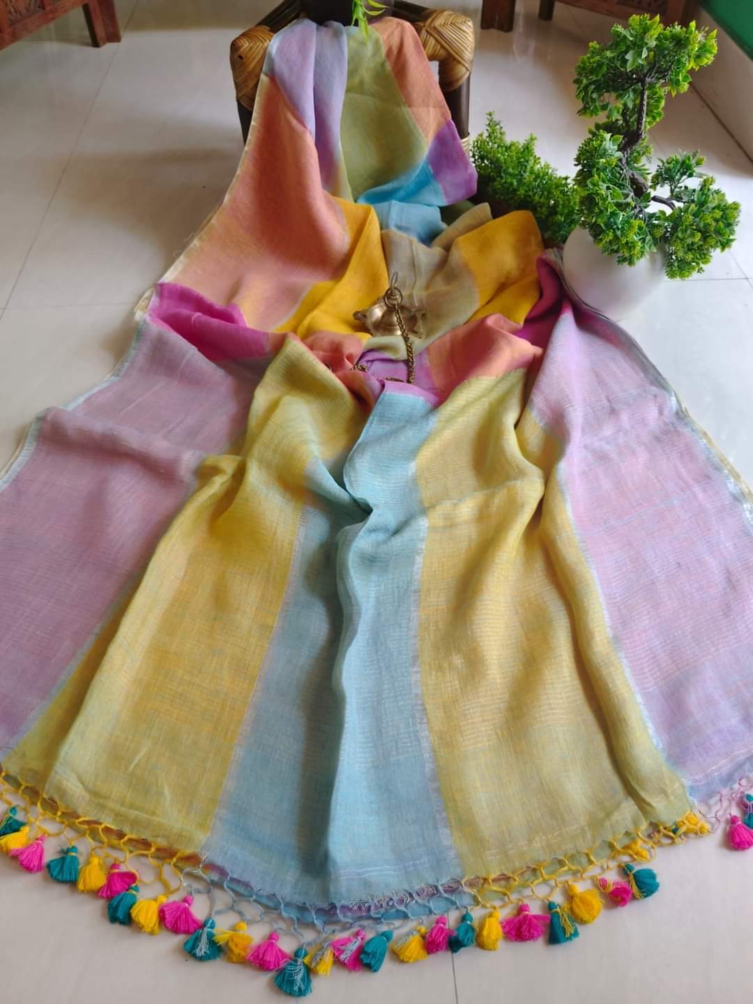 Handcrafted Pure Linen Check Saree in Soft Pastel Shades with Blouse Piece