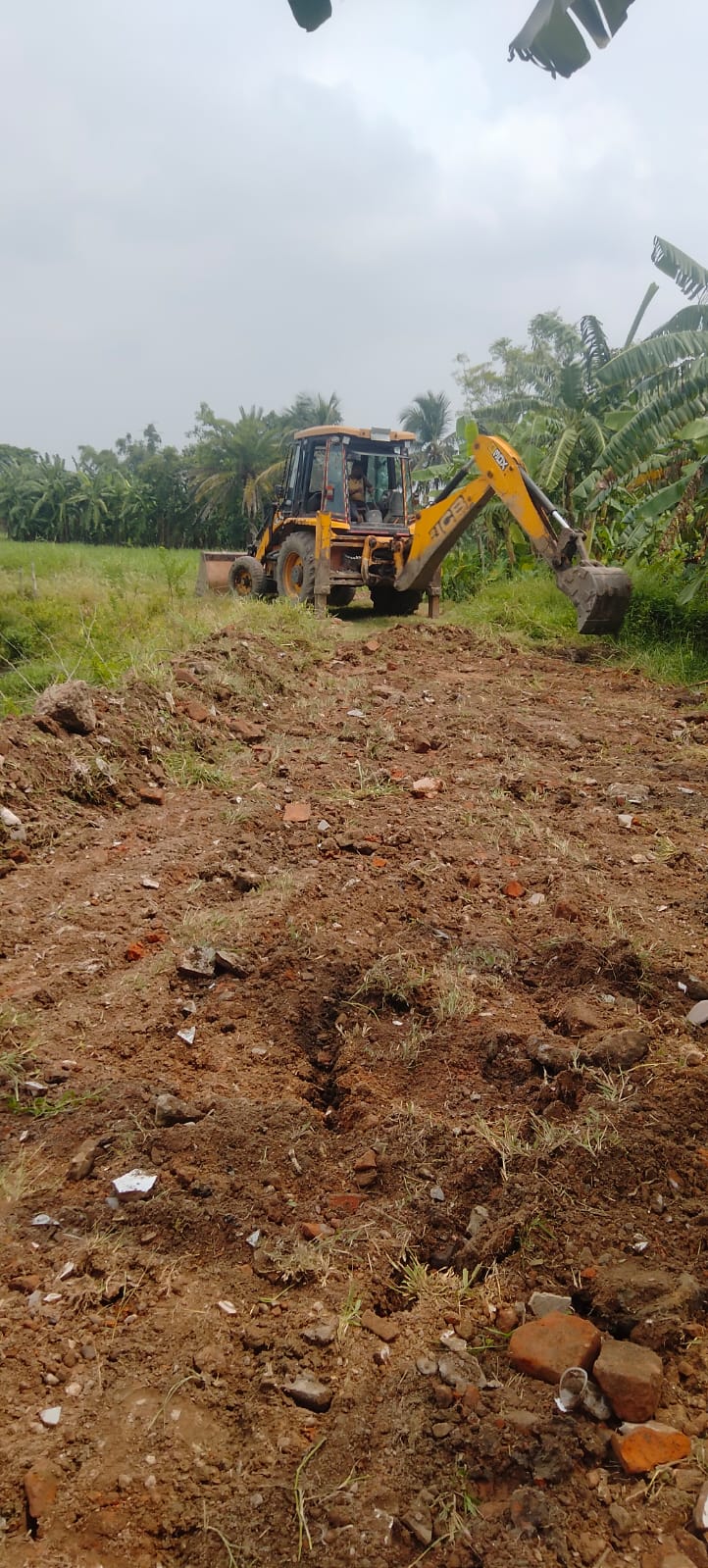 Residential Plot With All Amenities - Image 4